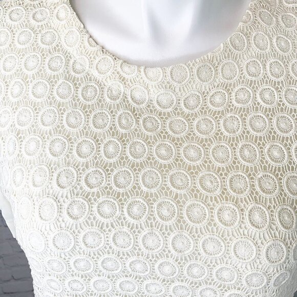 NWT TOMMY HILFIGER CROCHET FRONT SHORT SLEEVE BLOUSE - XL - Picture 3 of 6